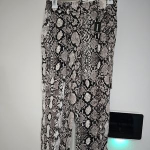 Express snake ankle pants